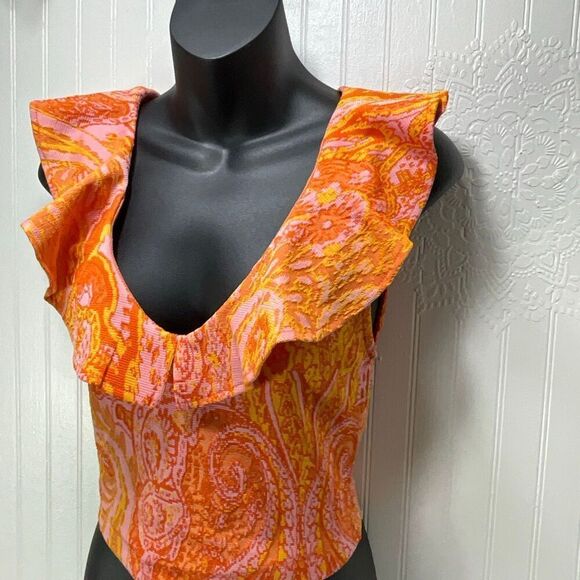 ZARA Crop Ruffle Top - Picture 2 of 5